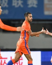 “五”星泰山拒绝2010拖堂戏 剑指河北：就是要拿3分