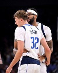 开云-弗拉格：我很喜欢和浓眉一起打球 期待与浓眉&amp;欧文并肩作战