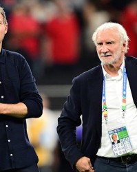 沃勒尔：输球后我们所有人彻夜难眠；纳帅赛后会议鼓舞了全队