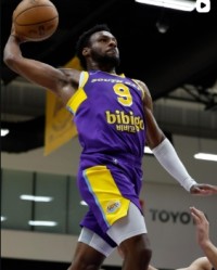 开云体育官网-布朗尼G联盟钻人缝过人迅猛暴起大力战斧！老詹转发😤😤😤