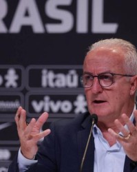 多里瓦尔公布首期巴西队名单 涉嫌赌球帕克塔回归